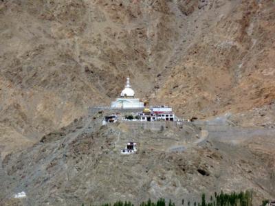 P1040004a Shanti Stupa