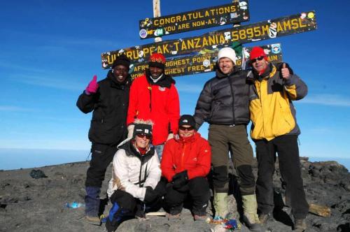 P1010754 Z428 Uhuru Peak