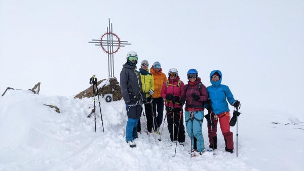 20220405110429 00063